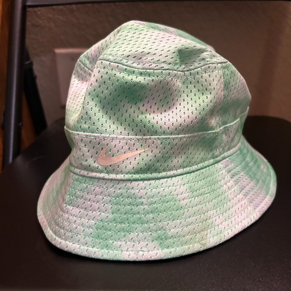 Nike Bucket Hat